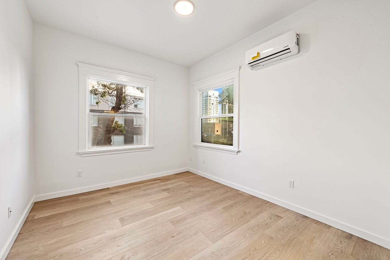 901 Pine St - Photo 5 of 21