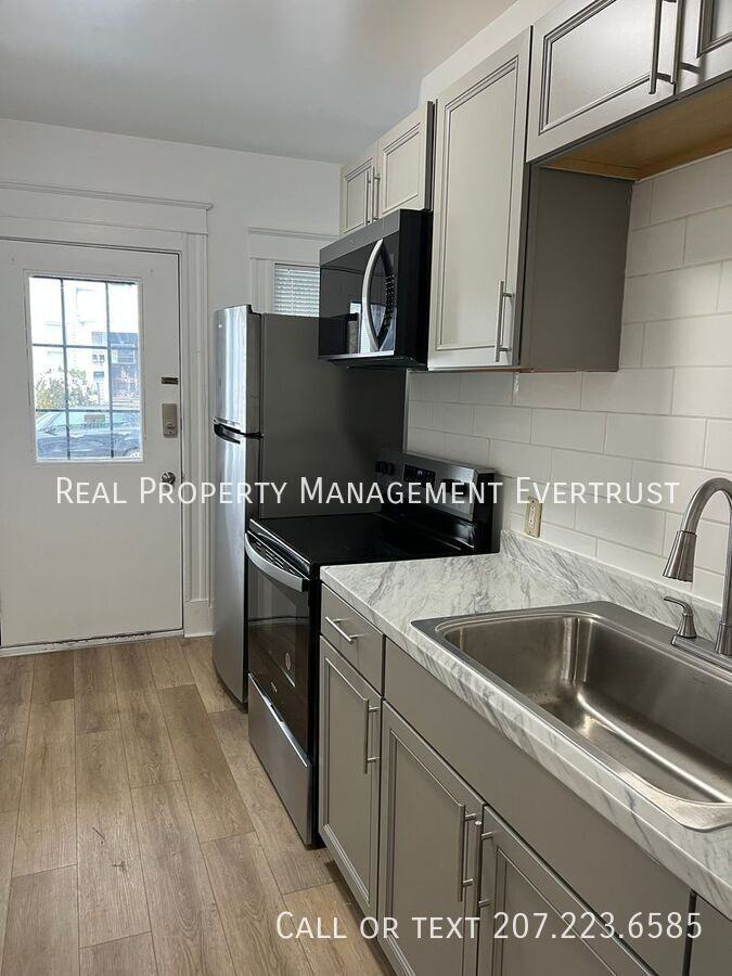 53 Wood St - Photo 2 of 10