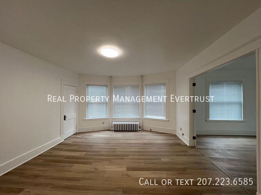 53 Wood St - Photo 7 of 10