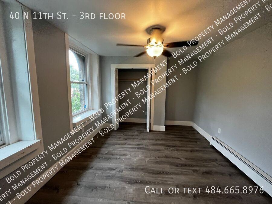 40 N 11th St #3rdFL - Photo 5 of 9
