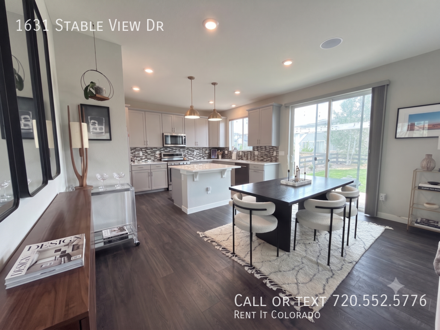 1631 Stable View Dr - Photo 2 of 25