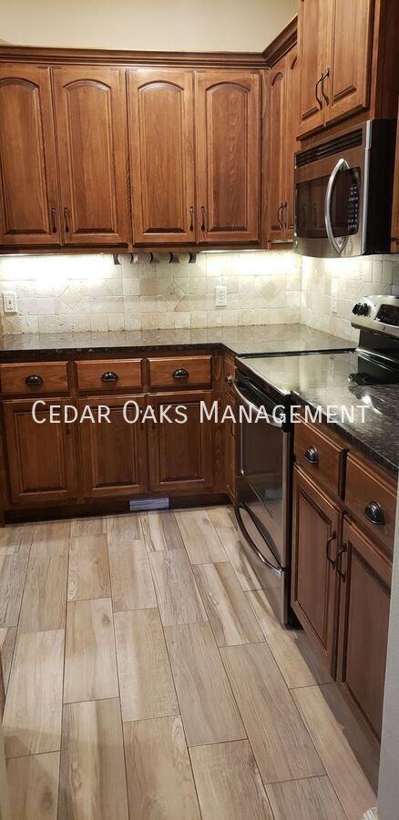 1620 Park St - Photo 6 of 22