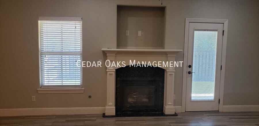 1620 Park St - Photo 7 of 22