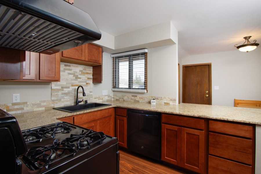 7146 S 38th St - Photo 7 of 26