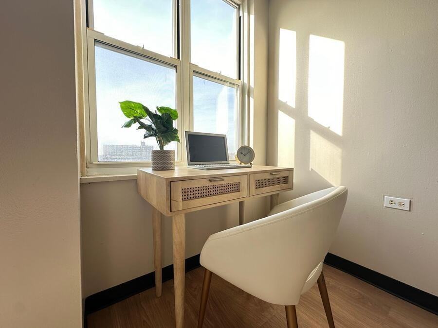 489 W State St #1011 - Photo 4 of 9