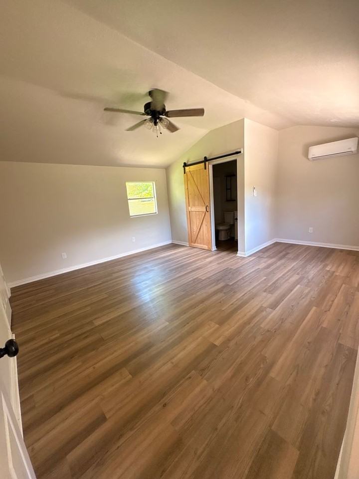 1505 S 49th St - Photo 6 of 18