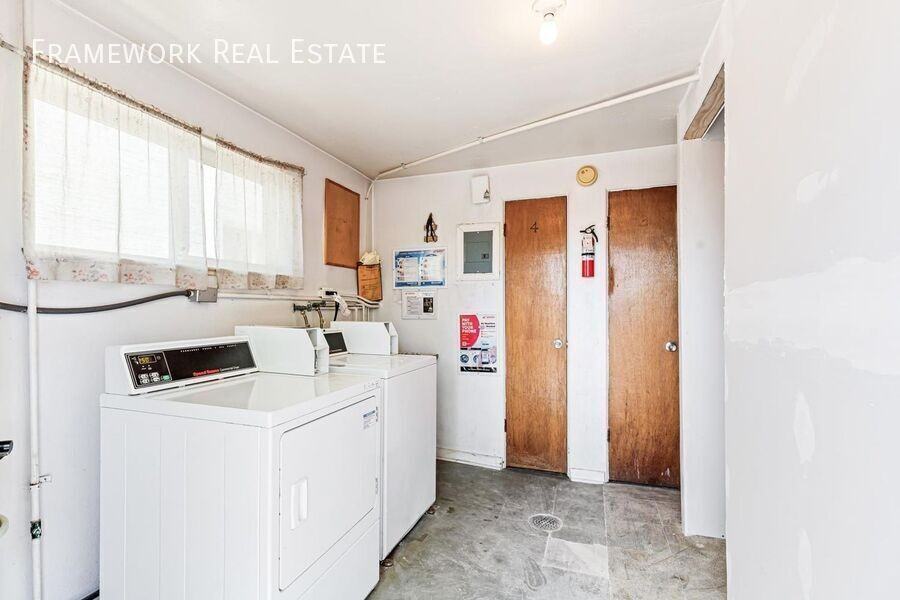 1687 Reed St #3 - Photo 4 of 41