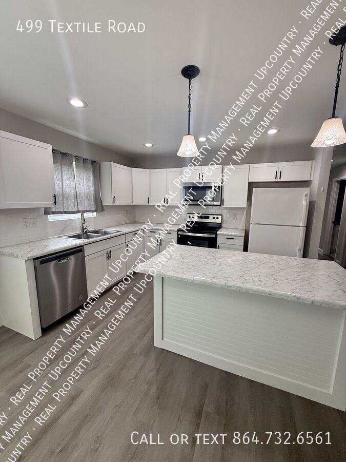 499 Textile Rd - Photo 4 of 19