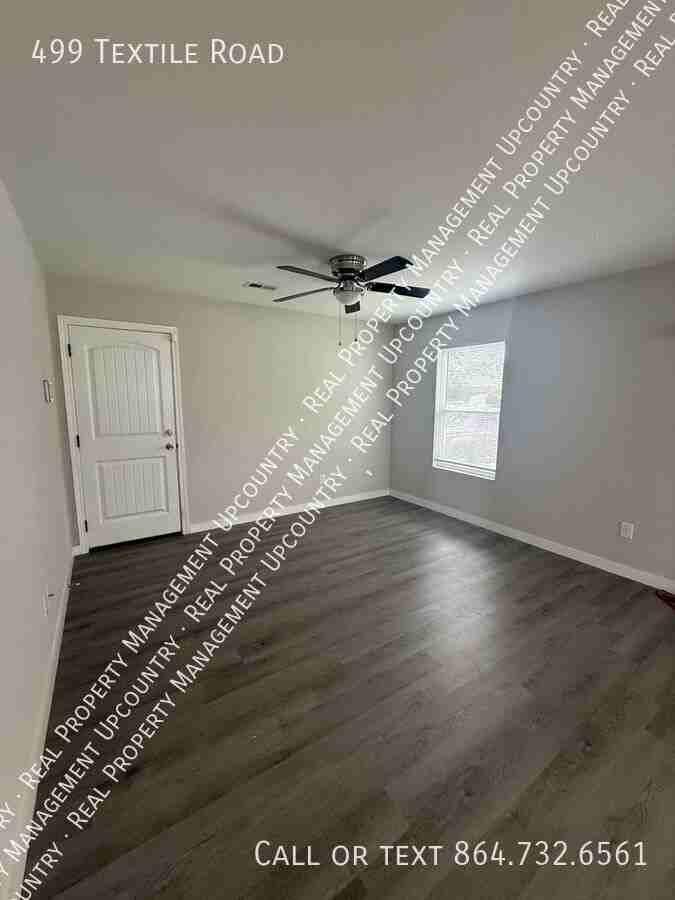 499 Textile Rd - Photo 5 of 19