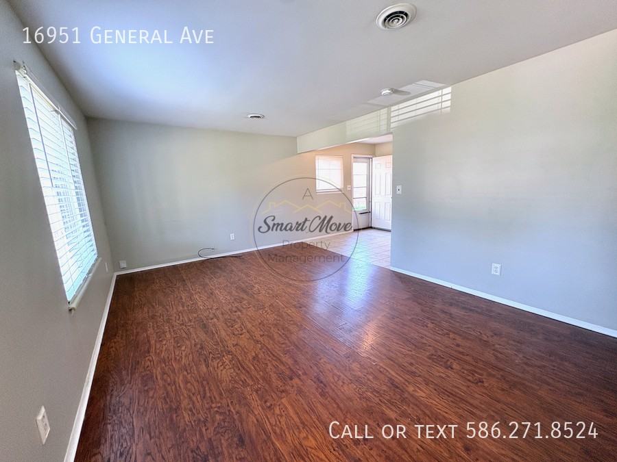 16951 General #16951 - Photo 4 of 14