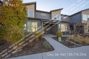 featured image of 374 Pint St
