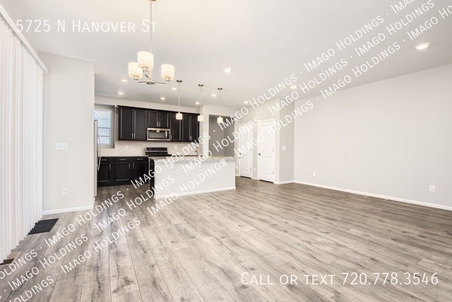 5725 Hanover St - Photo 5 of 26