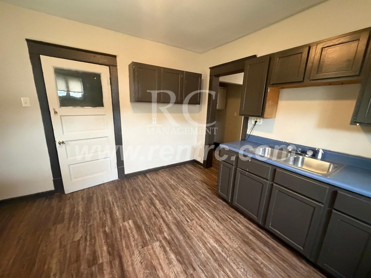 606 N Grant St - Photo 2 of 13