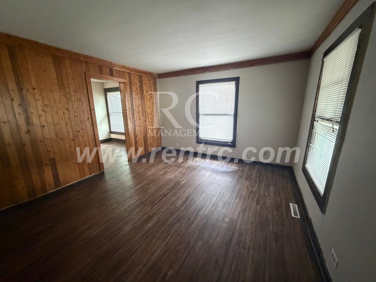 606 N Grant St - Photo 7 of 13
