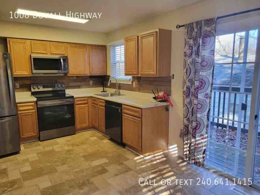 1008 Duvall Hwy - Photo 5 of 20