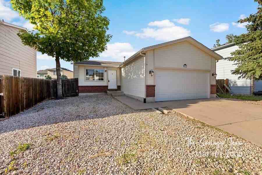 5833 Bow River Dr - Photo 2 of 38
