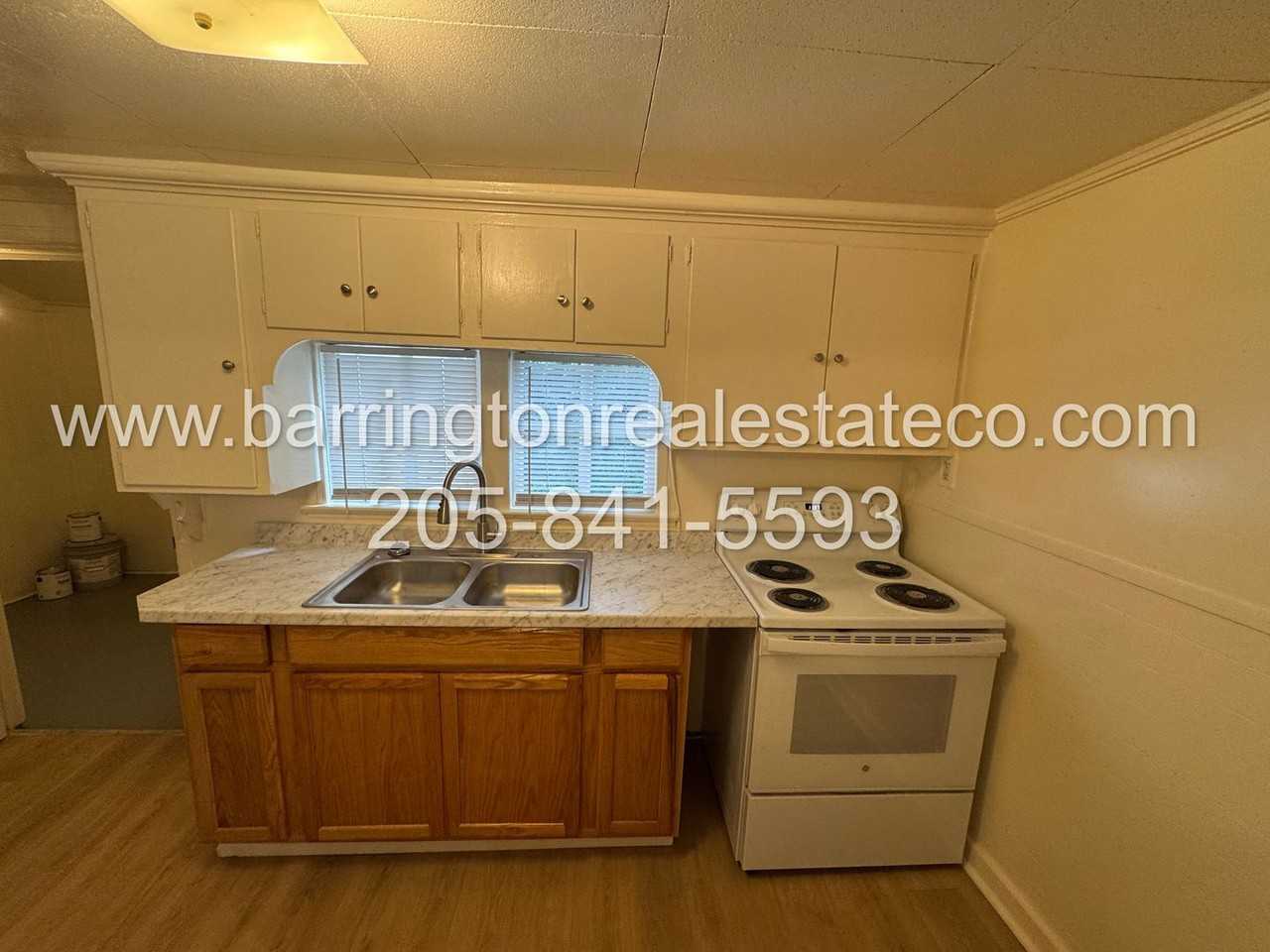 1316 Spring St - Photo 4 of 7