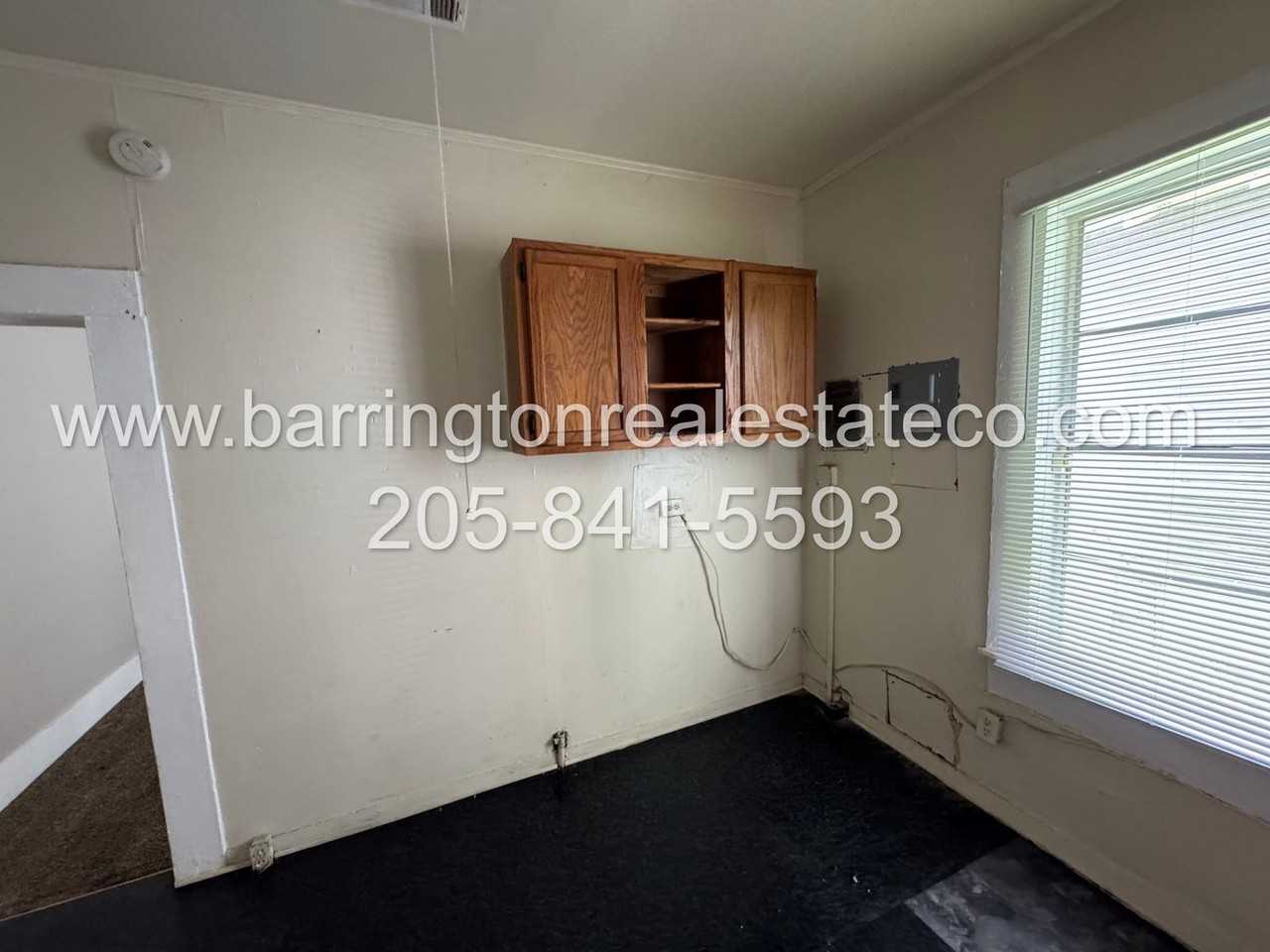 410 54th St - Photo 5 of 7