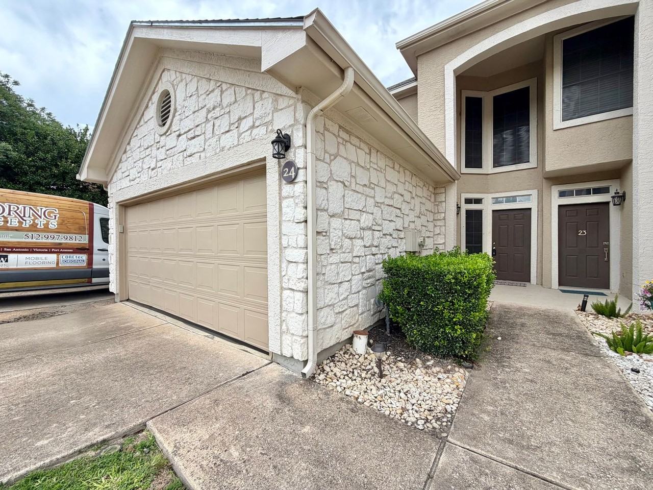 3300 Forest Creek Dr - Photo 2 of 28