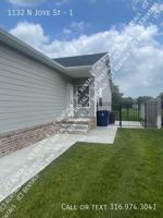 featured image of 1132 N Joye St #1