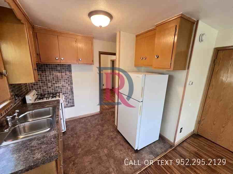 1907 Glenwood Ave #10 - Photo 2 of 7