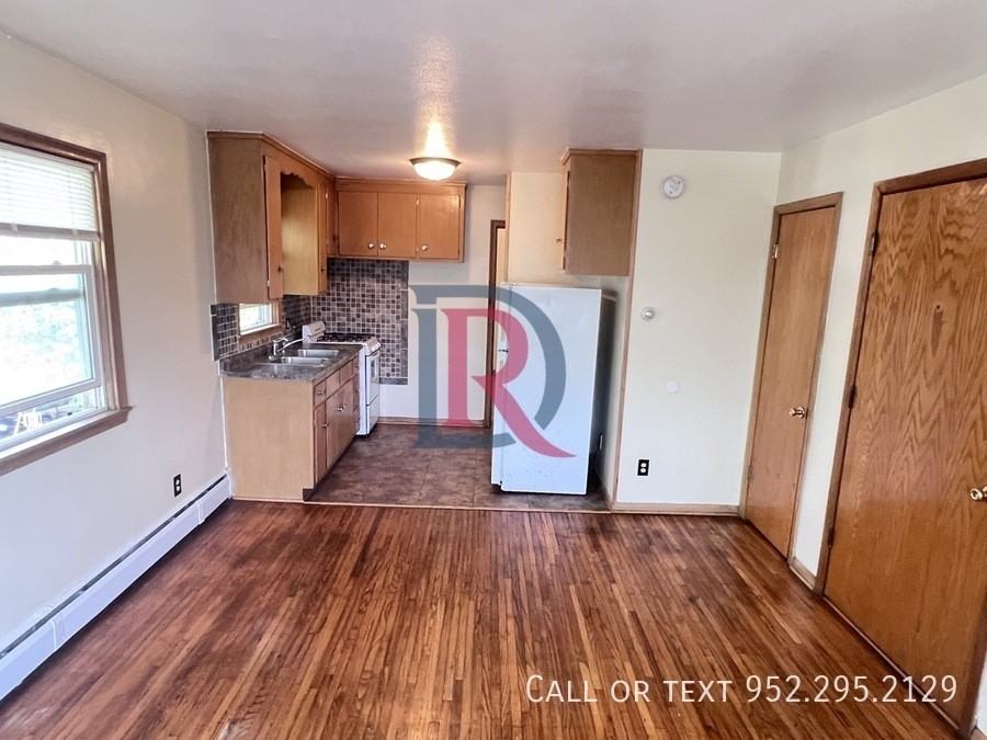 1907 Glenwood Ave #10 - Photo 3 of 7