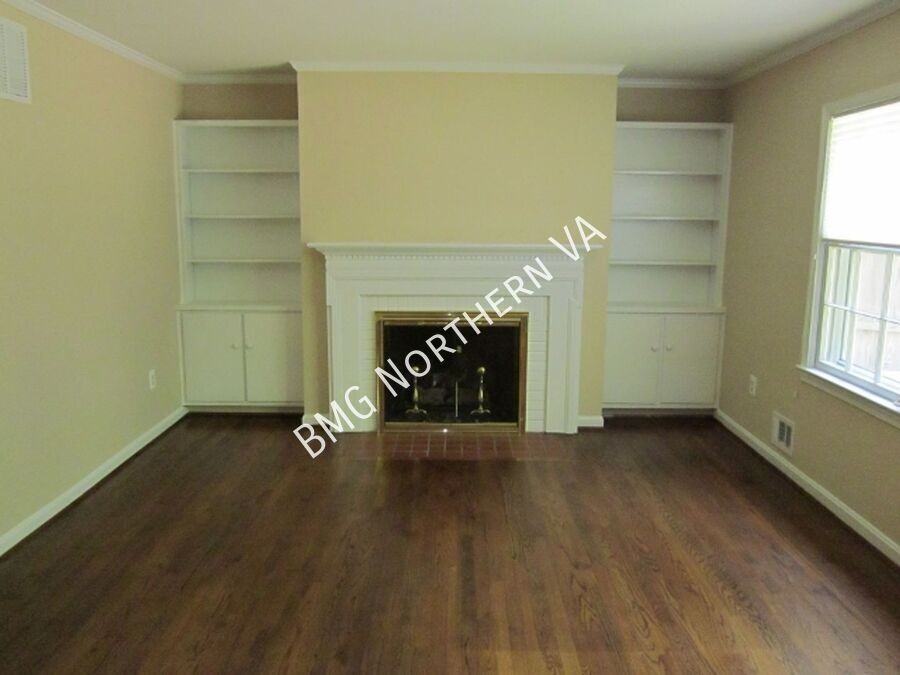 1160 Wimbledon Dr - Photo 5 of 32