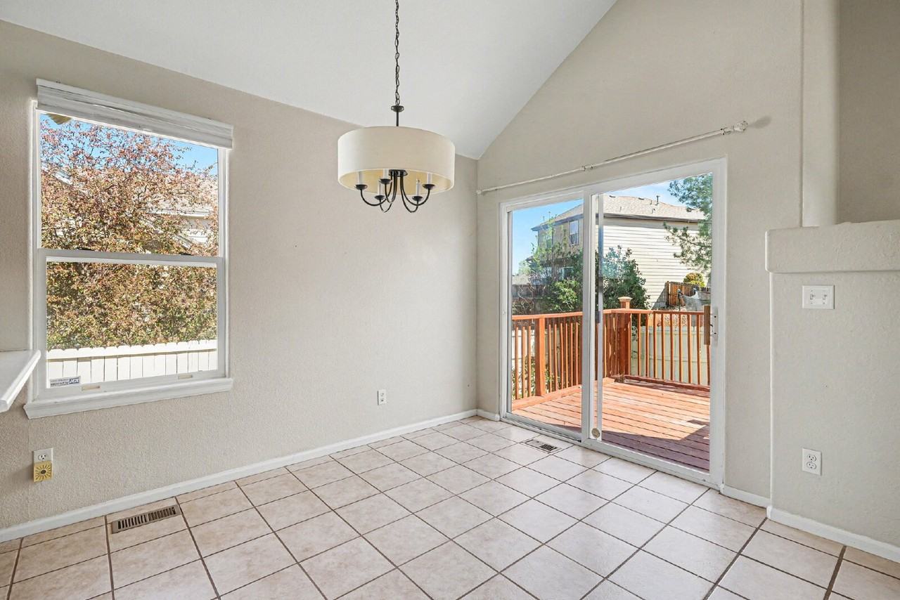 12584 S Beaver Creek Way - Photo 6 of 24