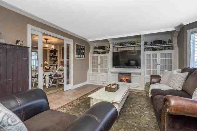 9315 215 St - Photo 4 of 25