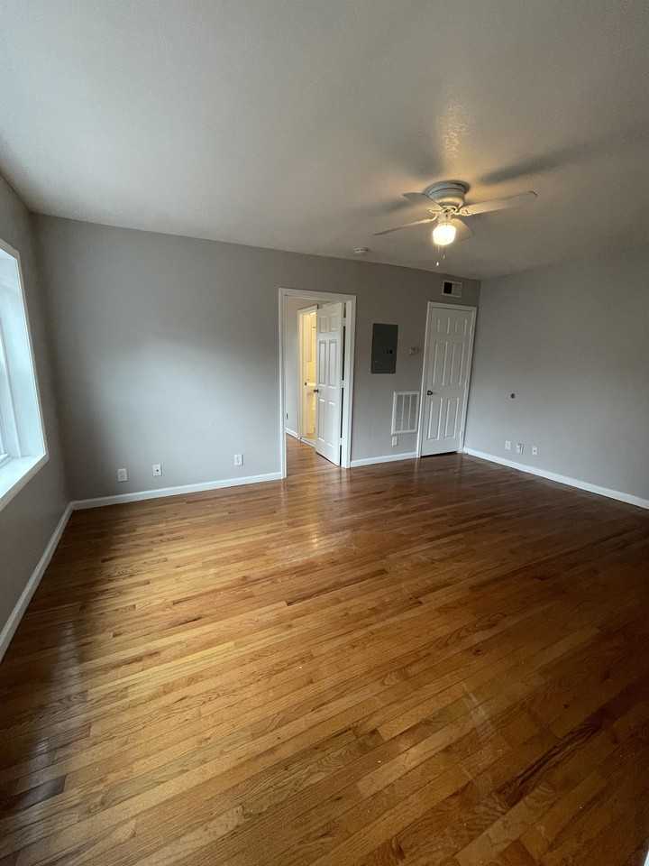3401 Central Street - Photo 7 of 21