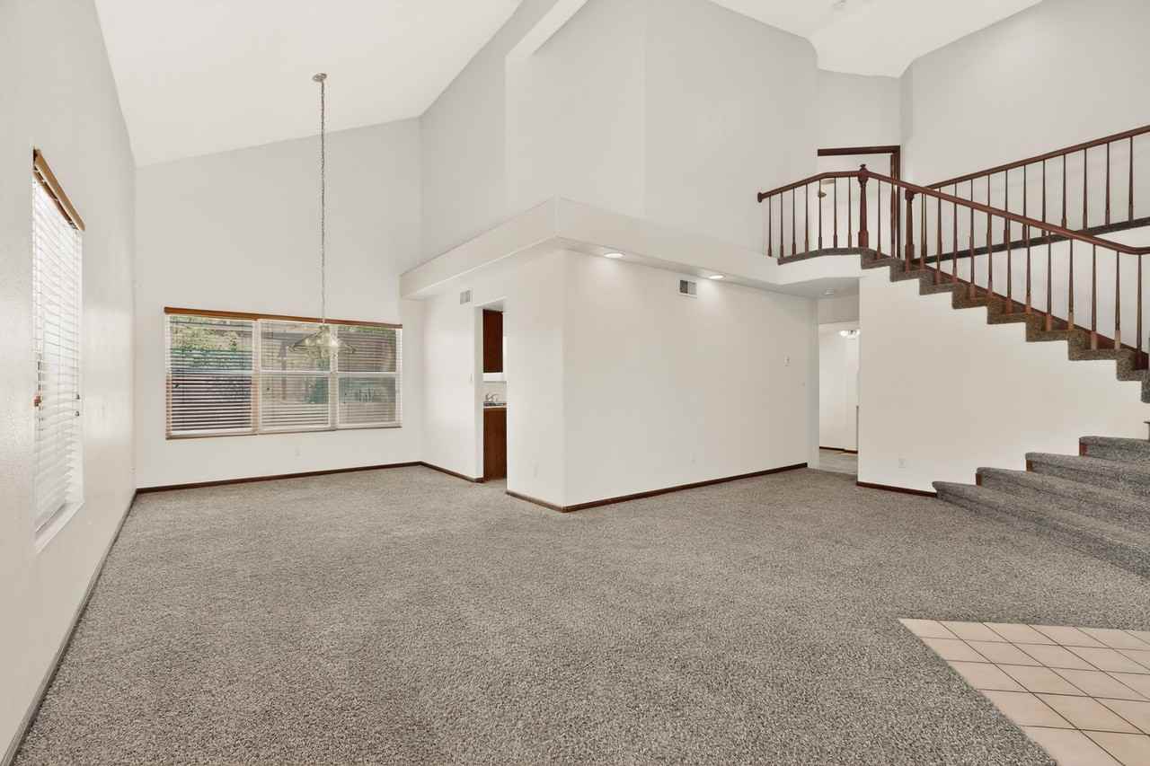 8908 Henriette Wyeth Dr Ne #1 - Photo 7 of 42