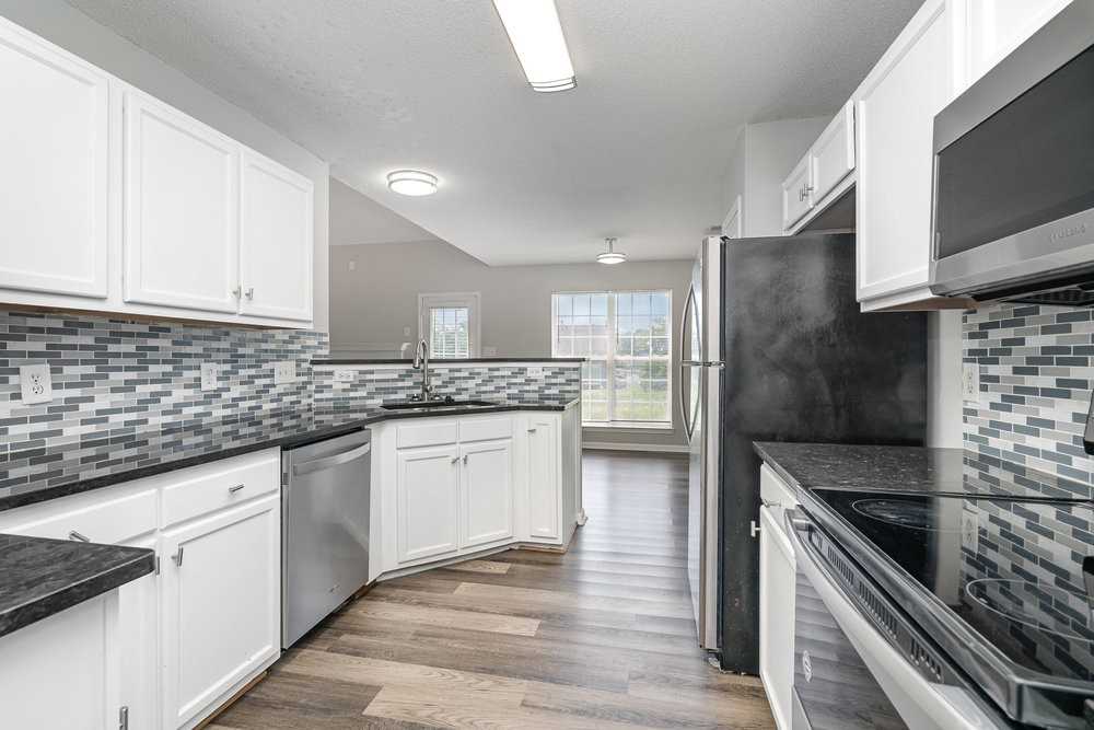 6656 Blythedale Dr #1 - Photo 4 of 18