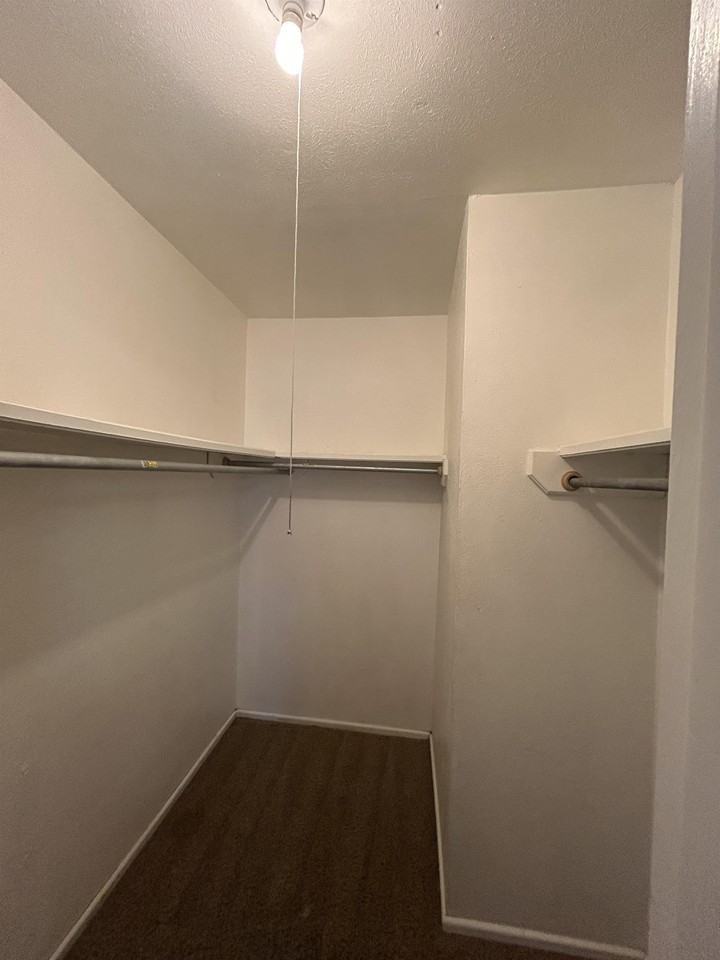 124 Temple Avenue - Photo 4 of 14