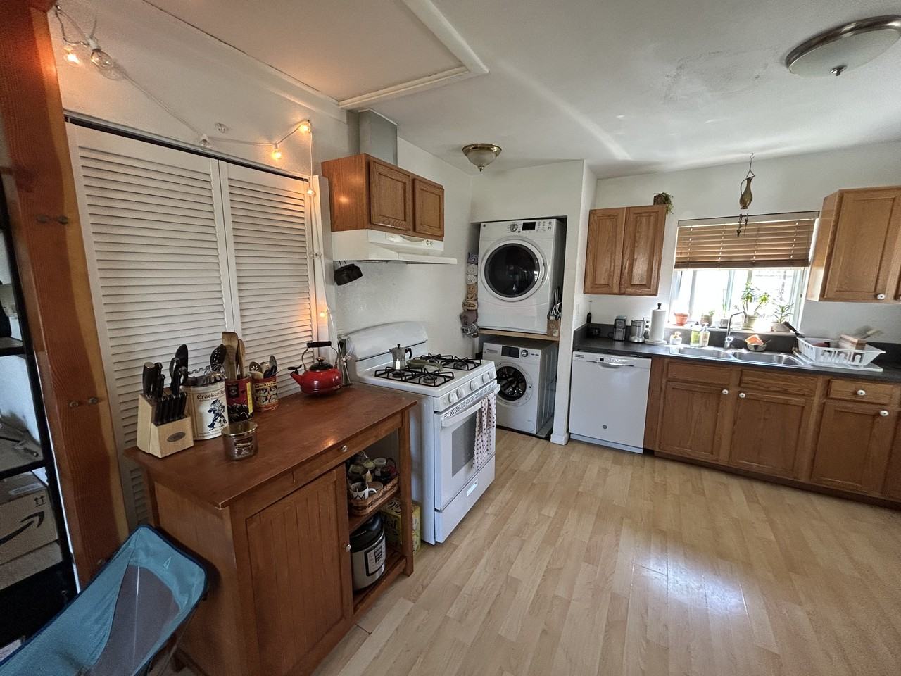 1150 Beeler St - Photo 4 of 10