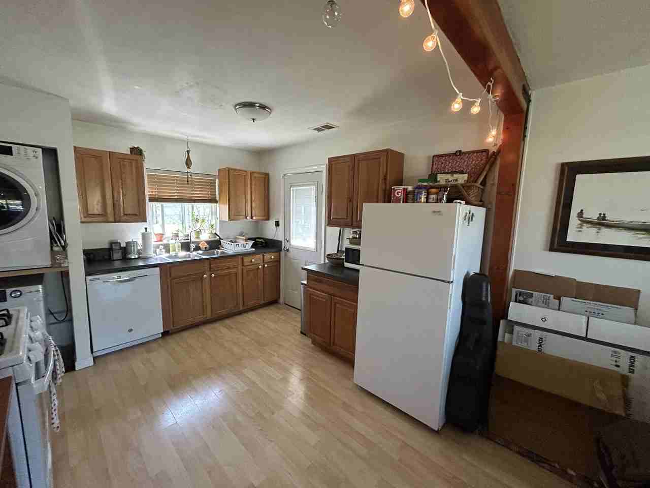 1150 Beeler St - Photo 5 of 10