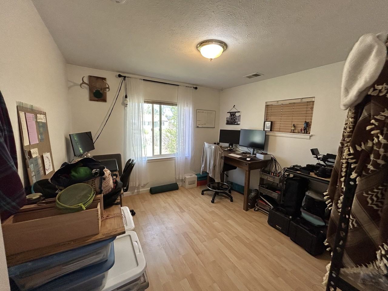 1150 Beeler St - Photo 6 of 10