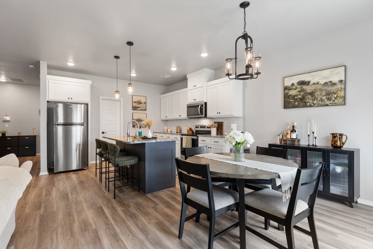 1024 Carpe Diem Court - Photo 4 of 10