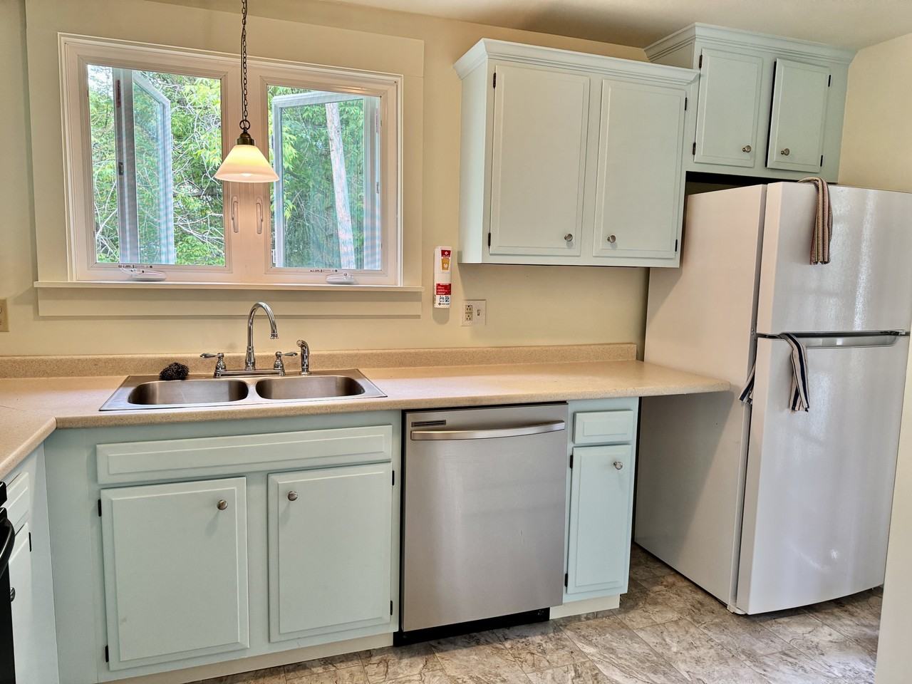 131 Orange Street - Photo 7 of 23