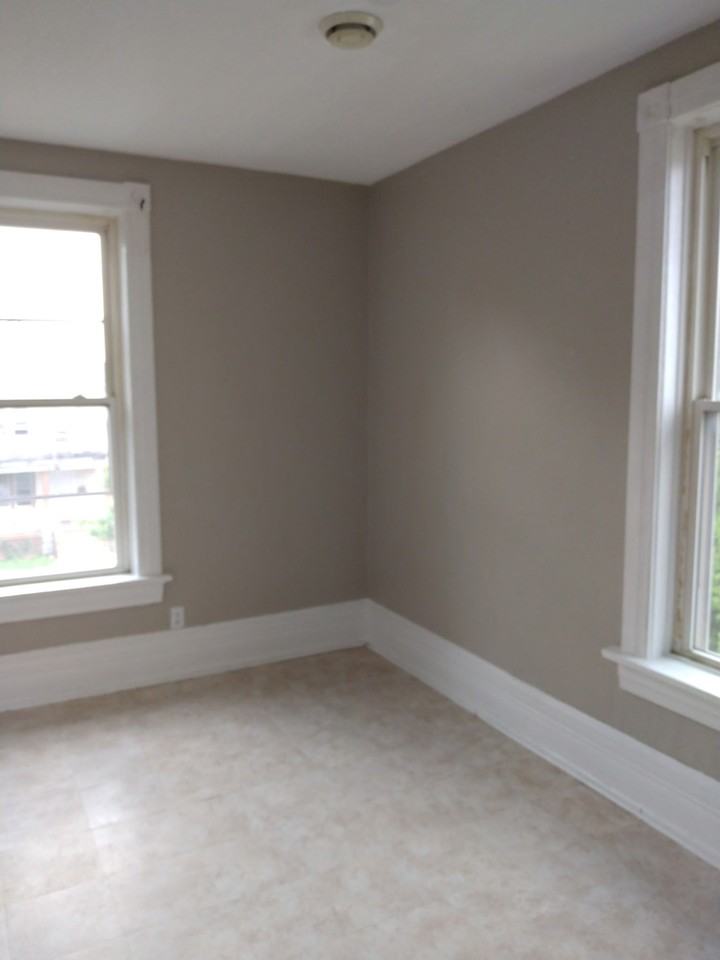 2145A (Upper Front) S 15 St - Photo 5 of 11