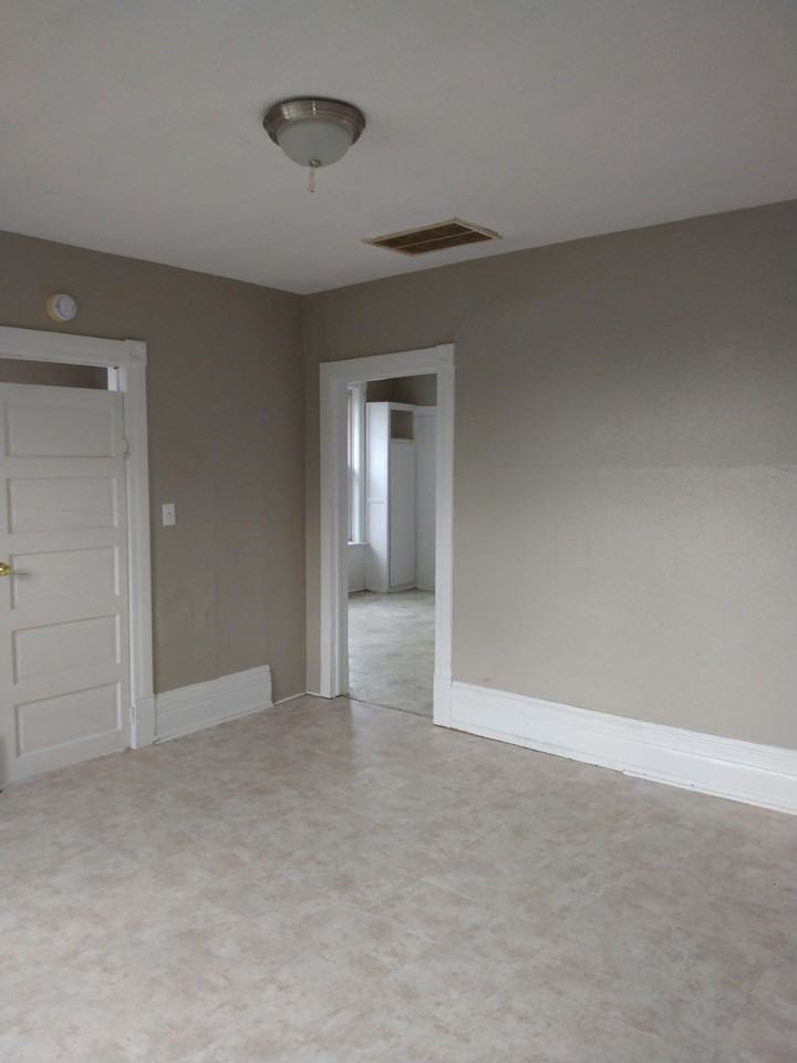 2145A (Upper Front) S 15 St - Photo 6 of 11