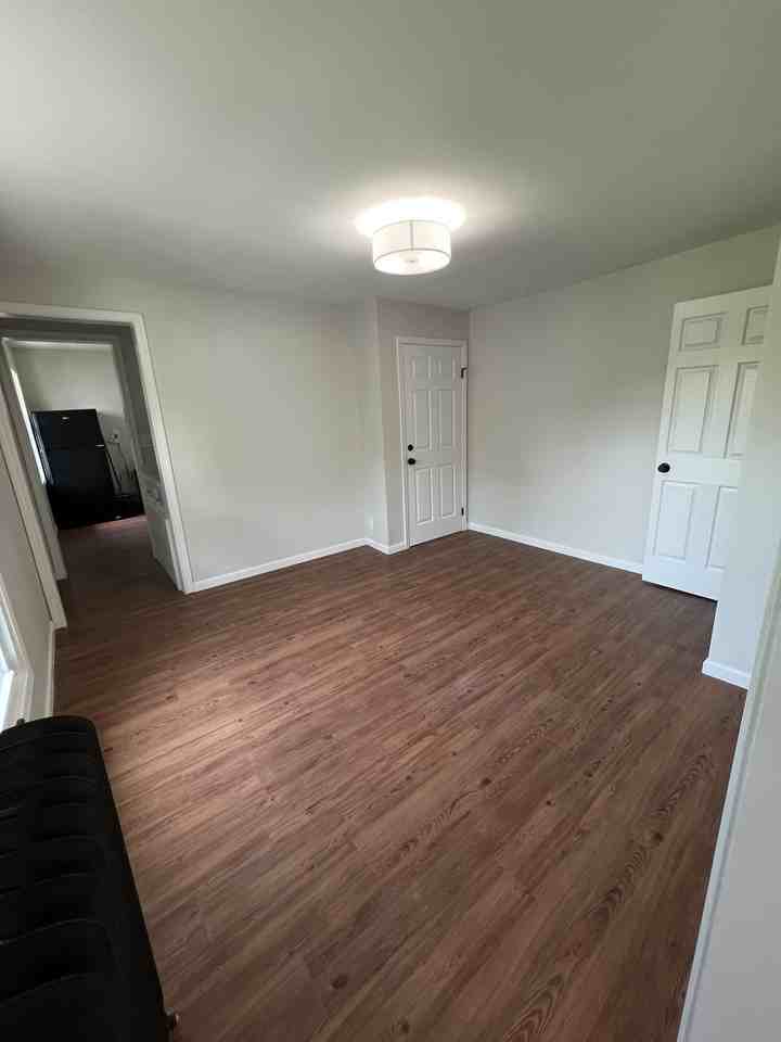 Dellinger Avenue - Photo 2 of 8