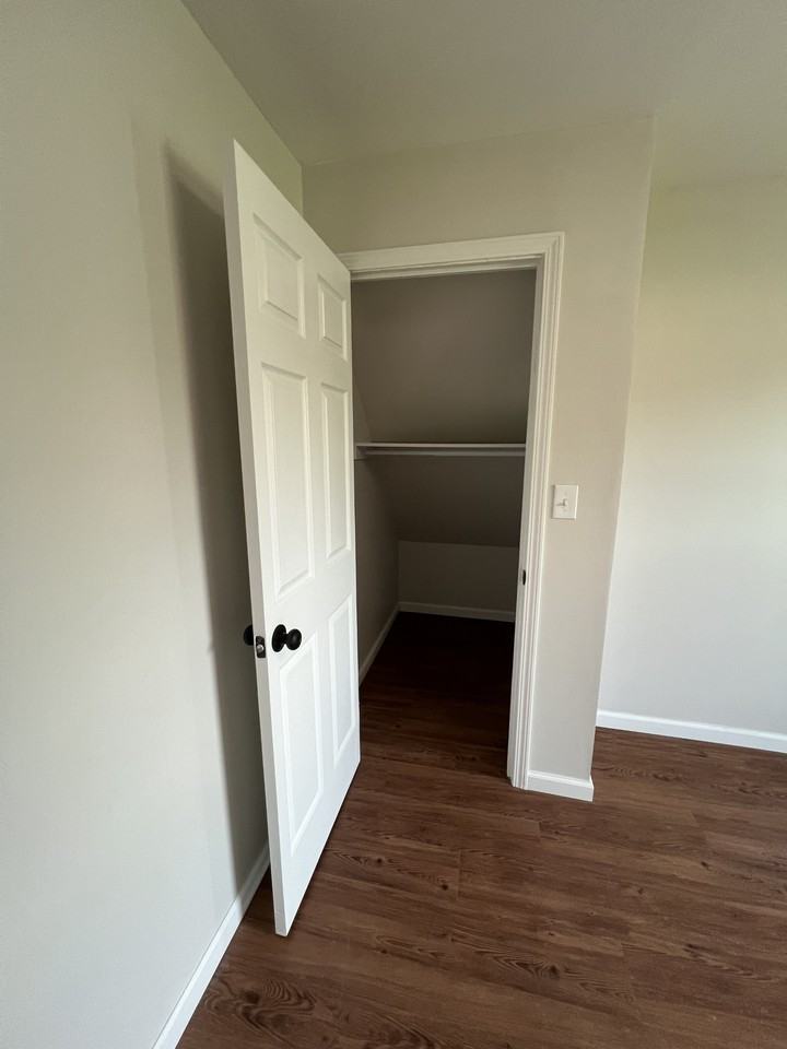 Dellinger Avenue - Photo 3 of 8