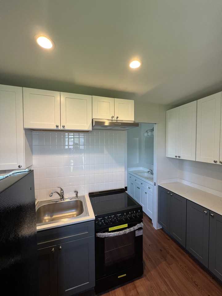 Dellinger Avenue - Photo 6 of 8
