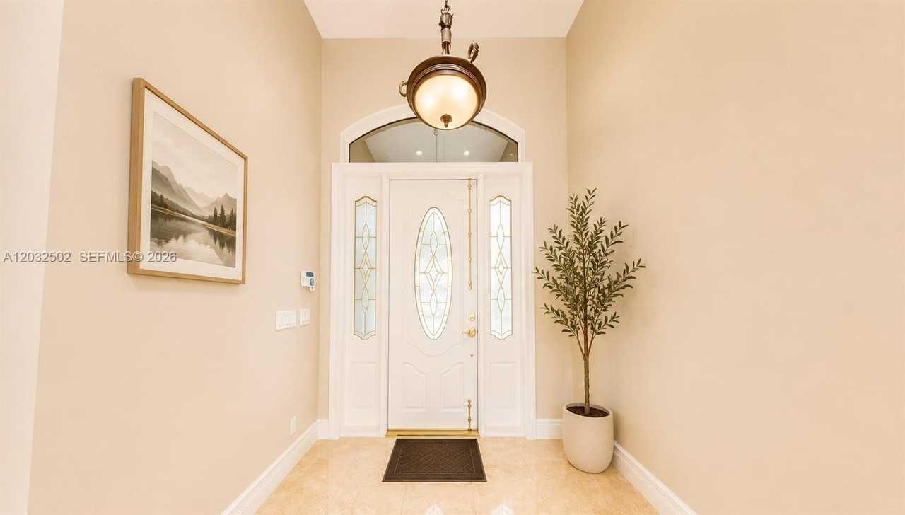 5751 Sw 59th Pl - Photo 2 of 8