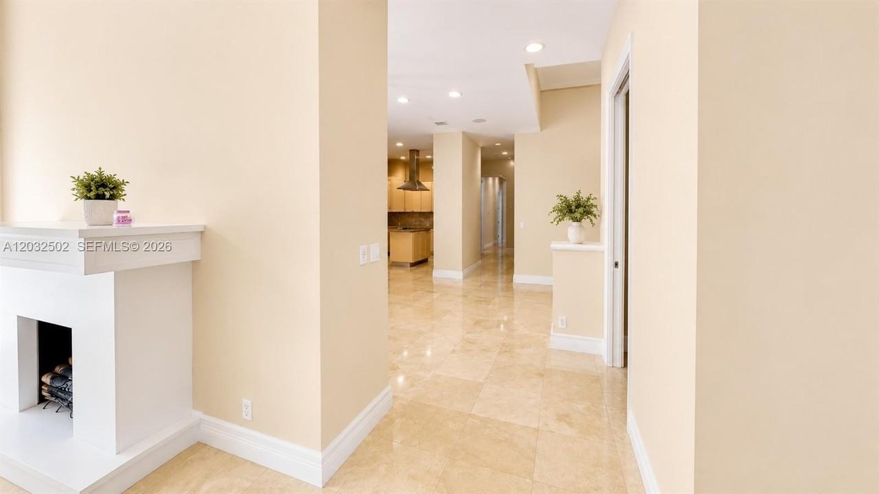 5751 Sw 59th Pl - Photo 3 of 8
