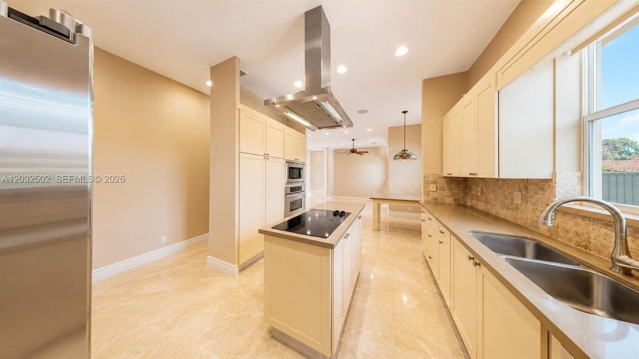 5751 Sw 59th Pl - Photo 6 of 8