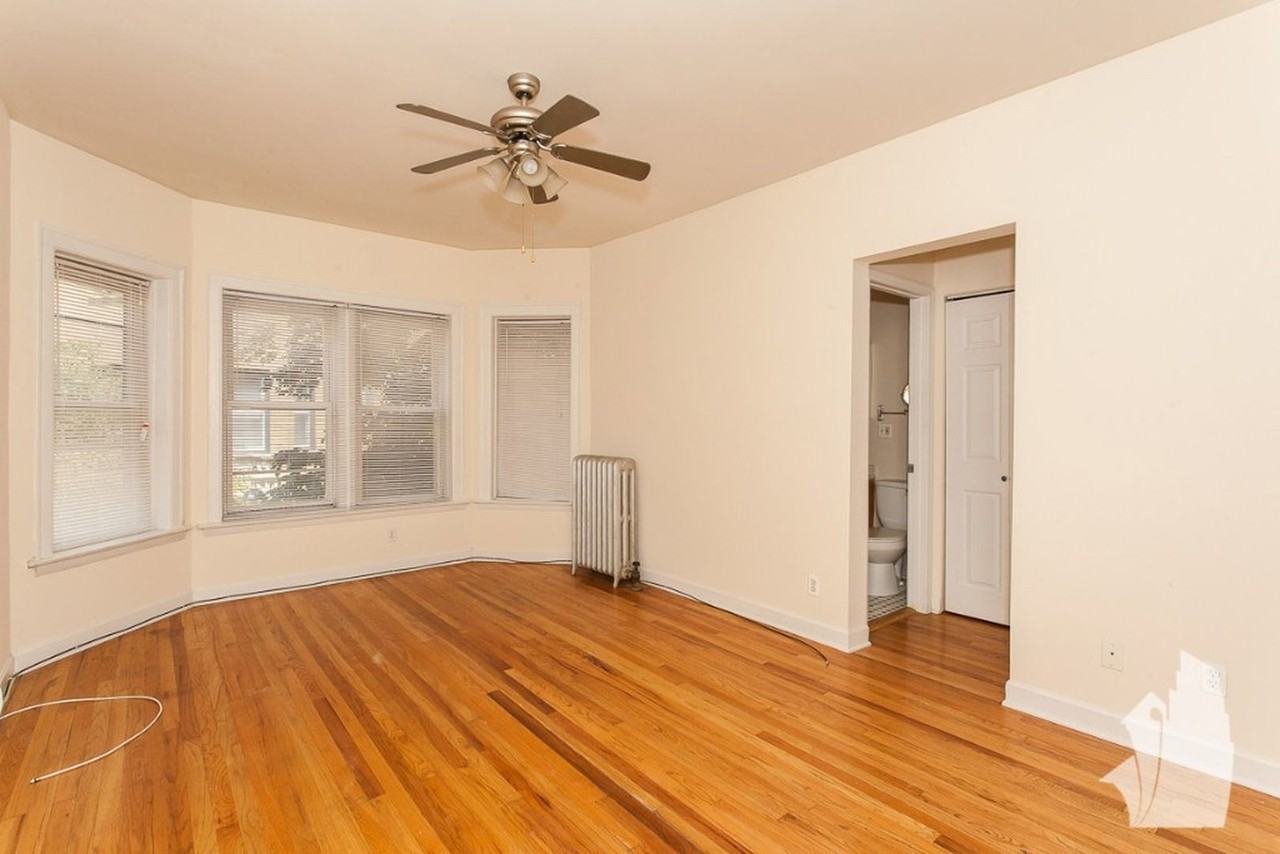 3912 N Pine Grove Ave #3914-2W - Photo 3 of 8