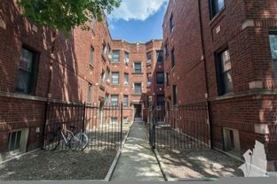 4725 N Leavitt St - Photo 1 of 1