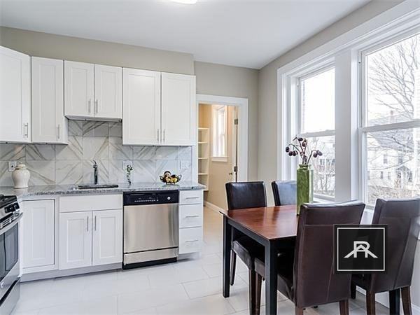 4 Leicester St - Photo 2 of 10