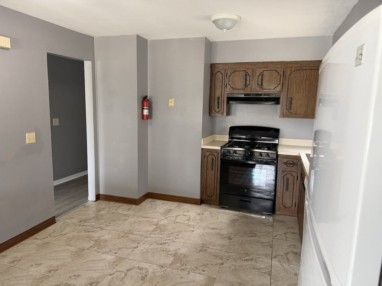 11213 Mccracken Rd - Photo 3 of 22